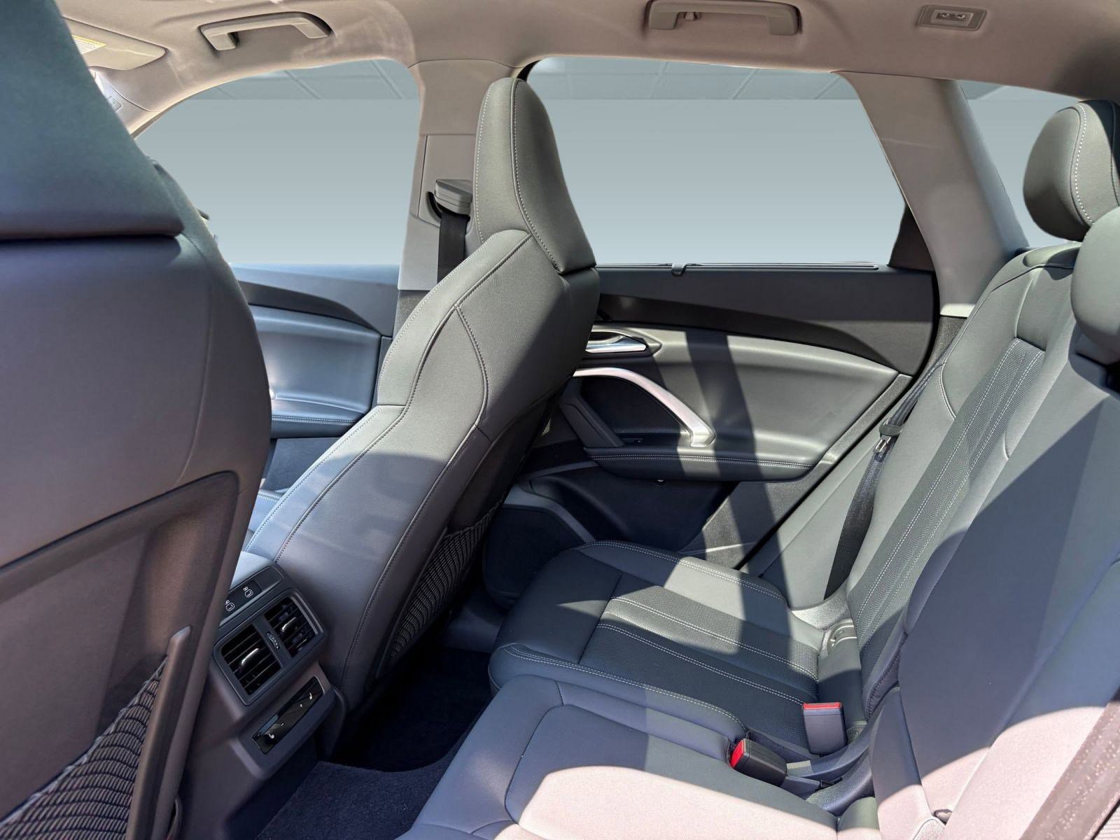 New 2025 Audi Q5 Prestige image 22