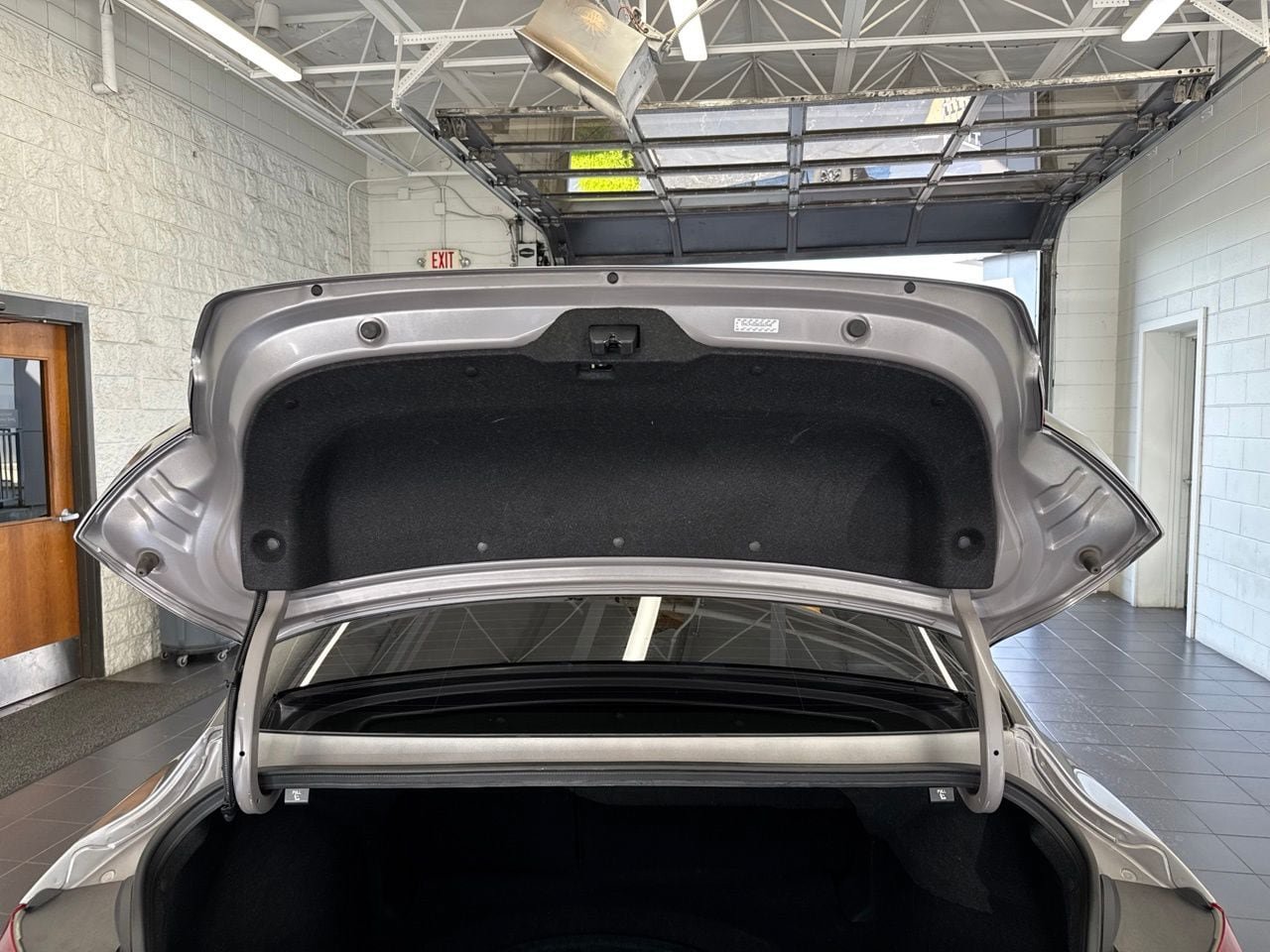 Used 2024 Hyundai Elantra Limited FWD image 10