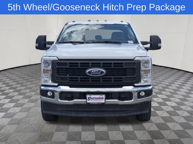 Used 2024 Ford F250 XL AWD/4WD image 2