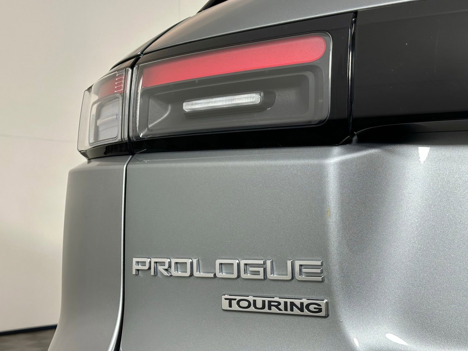 Used 2024 Honda Prologue Touring image 12