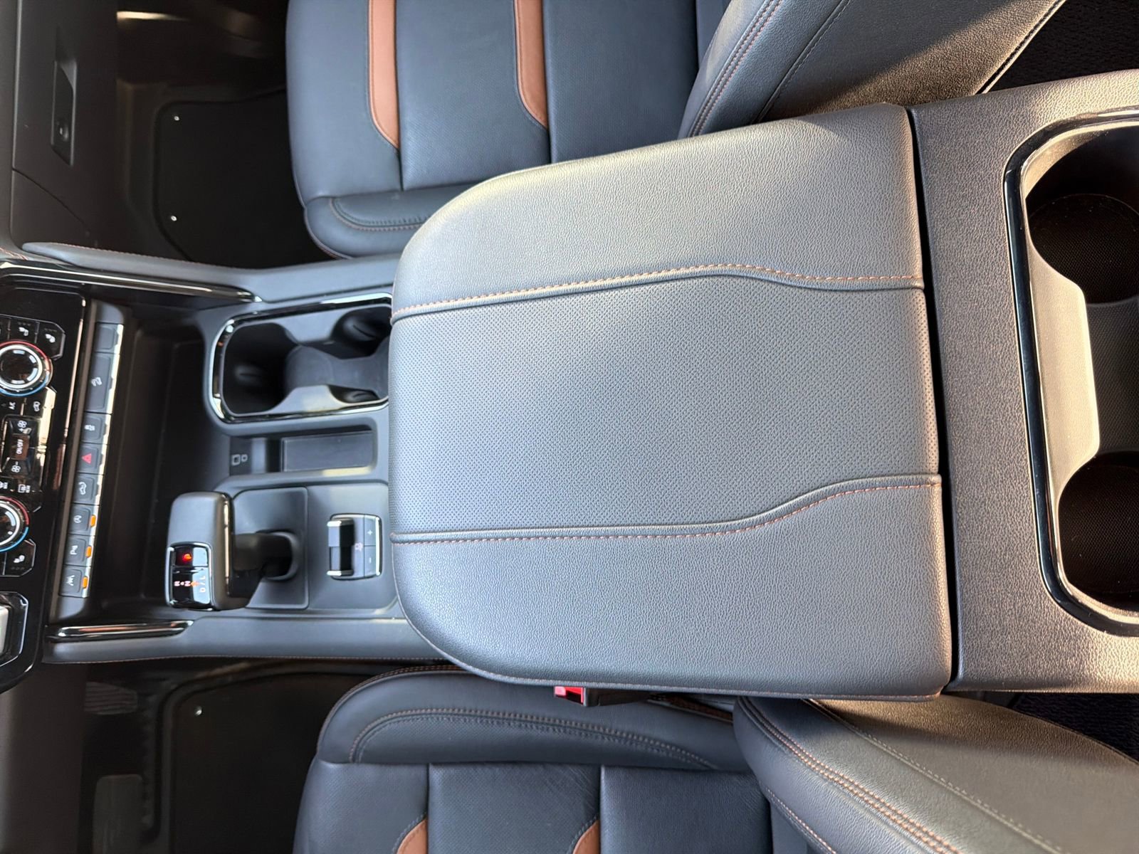 Used 2024 GMC Sierra 1500 AT4 w/ AT4 Premium Package image 28