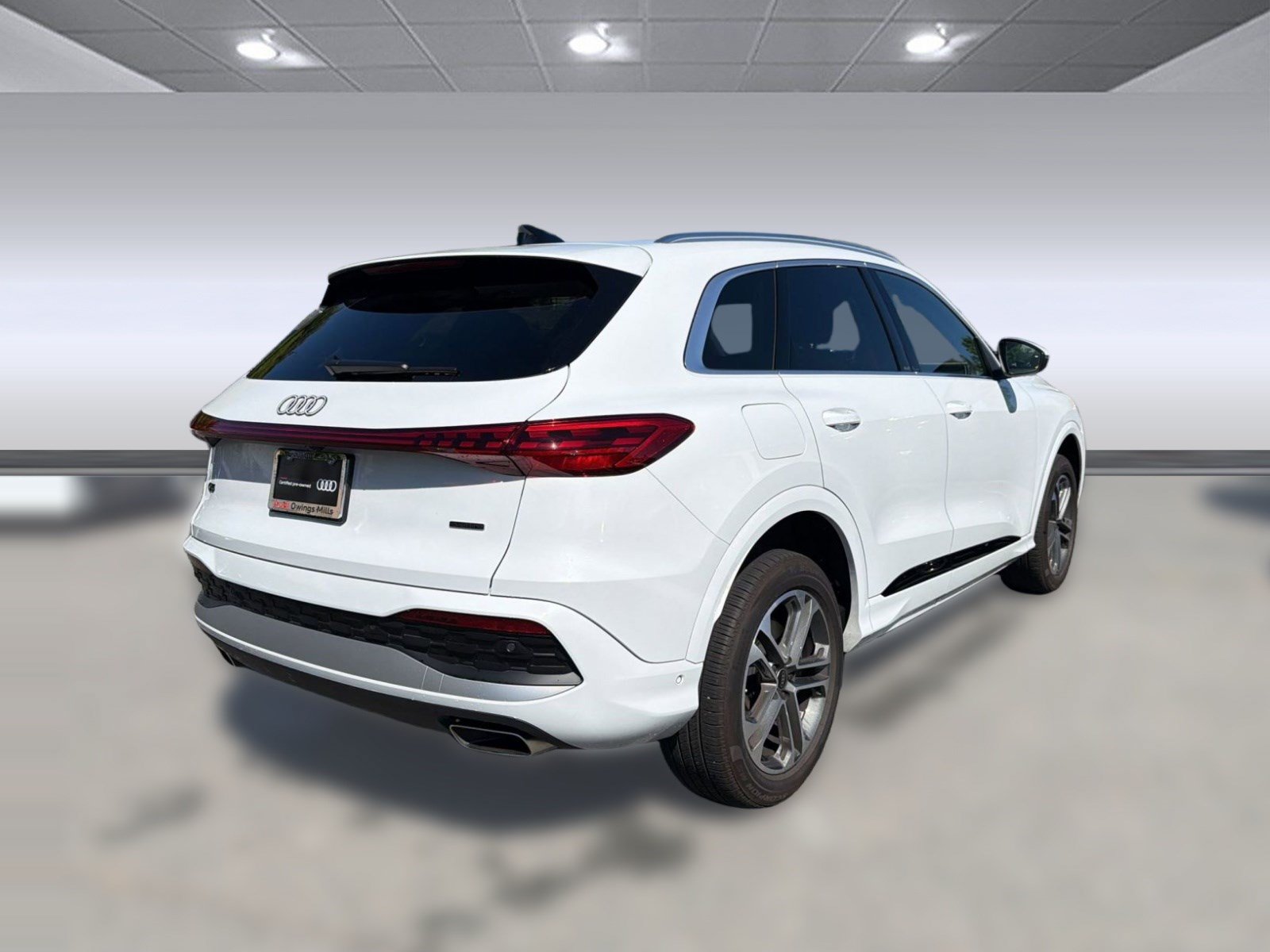 Certified 2025 Audi Q5 Premium w/ Premium Plus AWD/4WD image 9