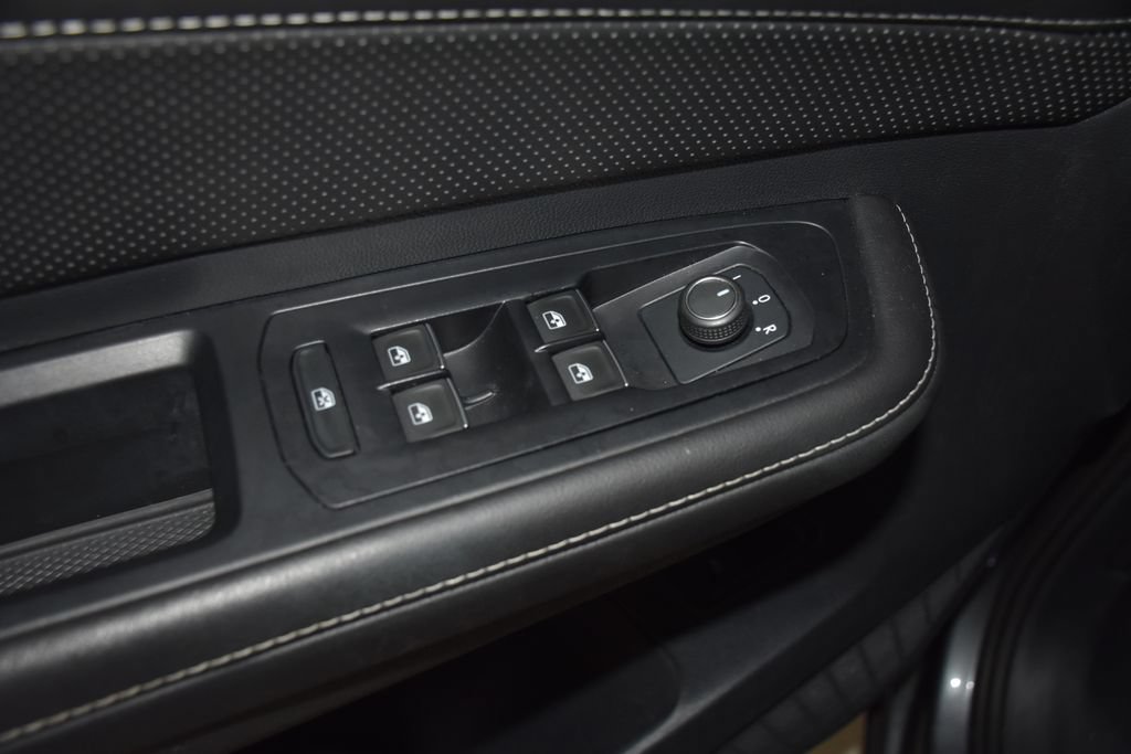 Used 2025 Volkswagen Atlas SEL AWD/4WD image 21