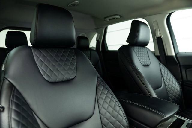 Used 2024 Ford Edge Titanium image 14