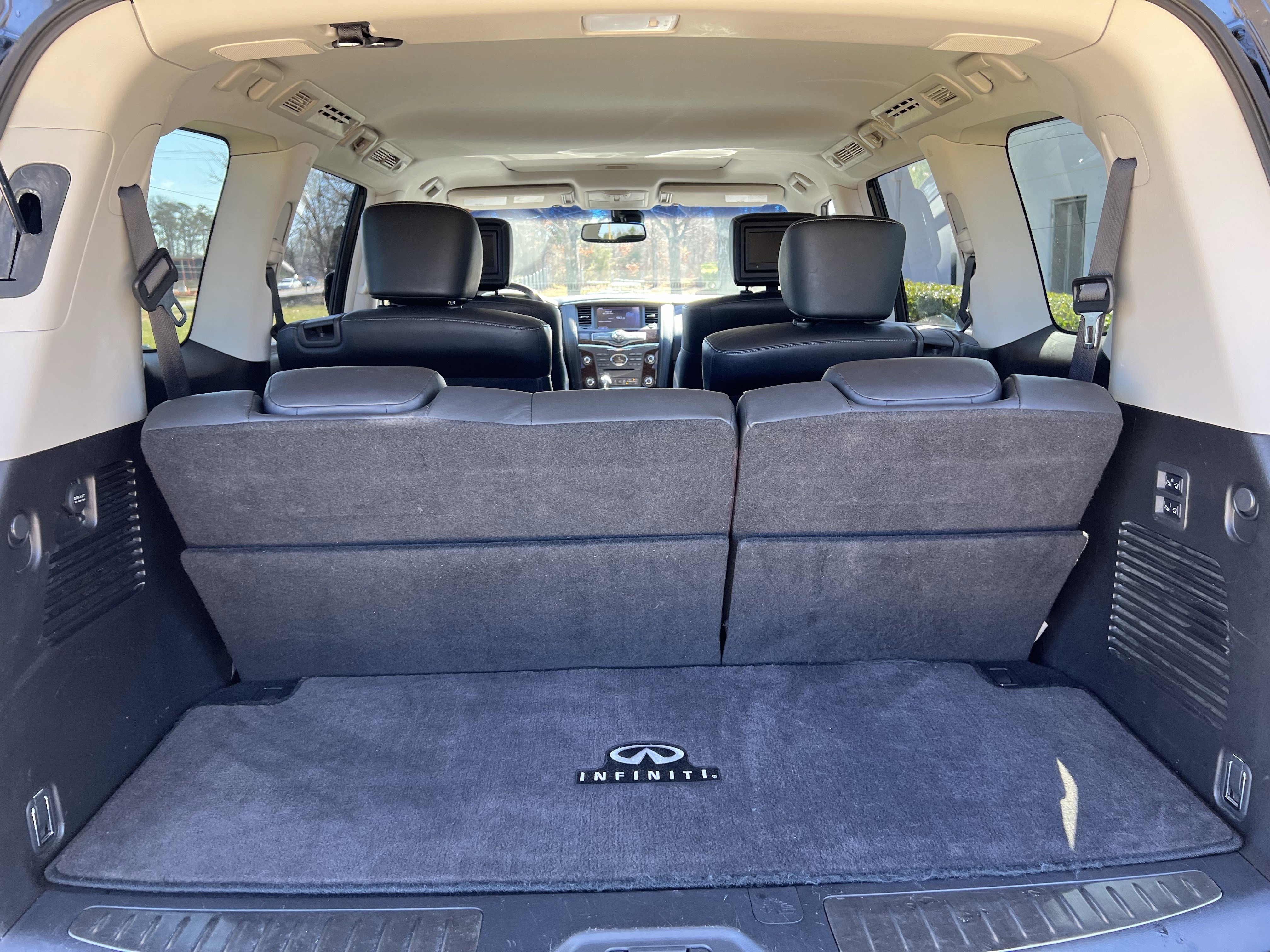 Used 2016 INFINITI QX80 2WD w/ Driver's Assistance Package image 34