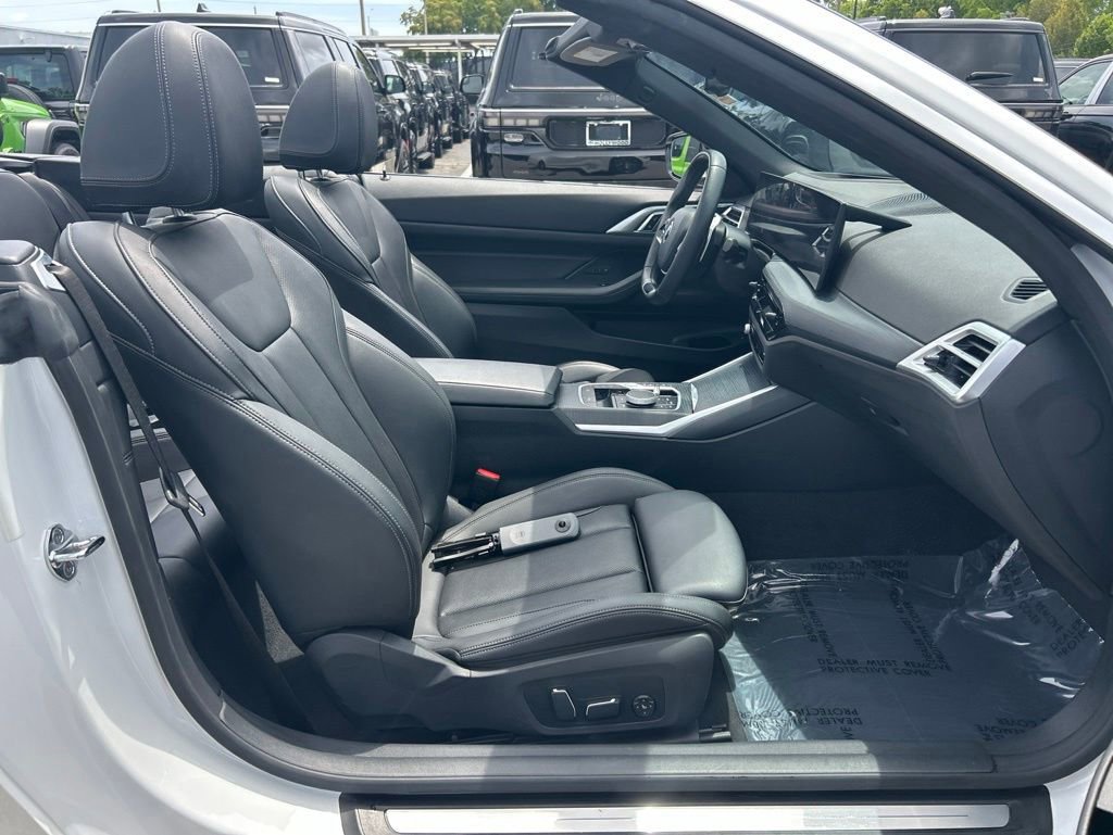 Used 2025 BMW 430i Convertible RWD image 19