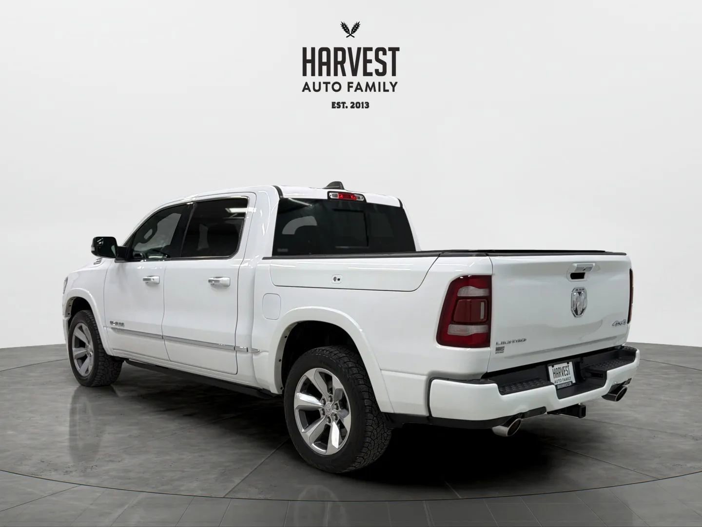 Used 2021 RAM 1500 Limited w/ Body Color Bumper Group AWD/4WD image 4
