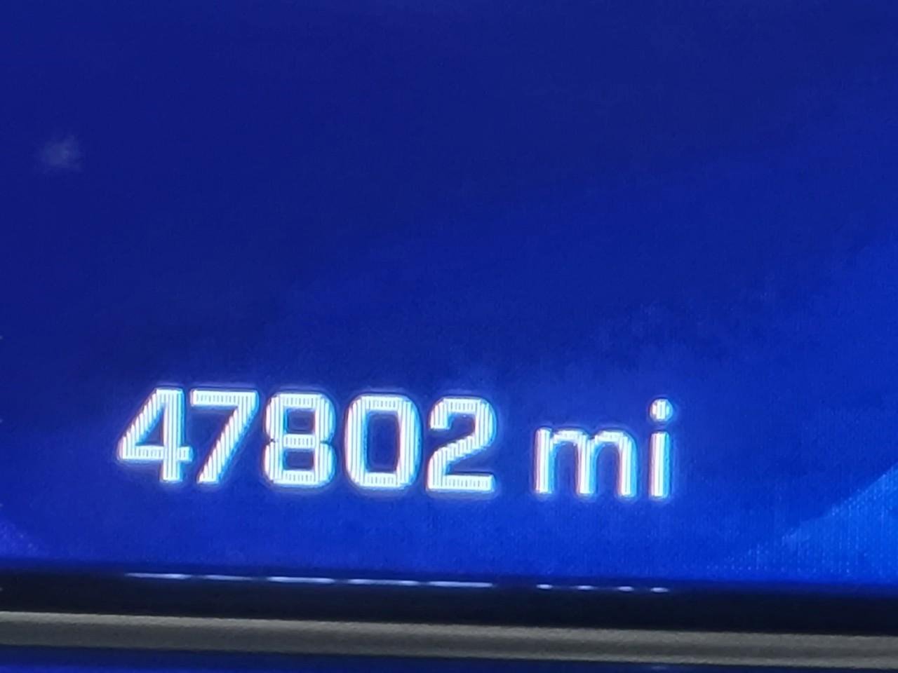 Used 2024 Chevrolet Suburban Premier AWD/4WD image 3