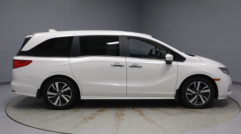 Used 2023 Honda Odyssey Touring image 13