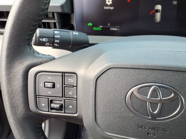 Used 2026 Toyota RAV4 XLE Premium AWD/4WD image 21