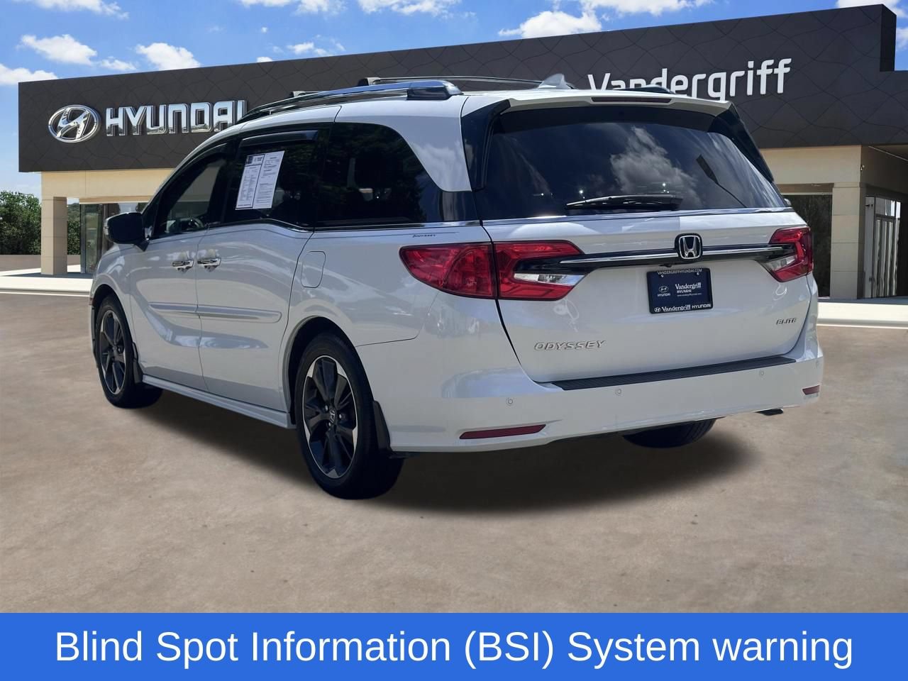 Used 2022 Honda Odyssey Elite image 8