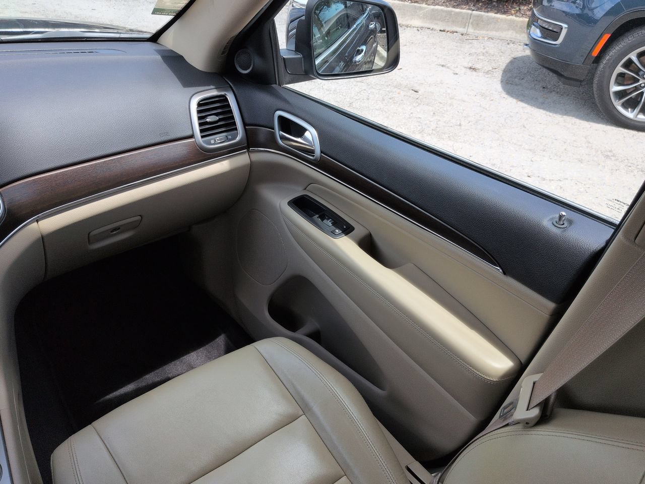 Used 2018 Jeep Grand Cherokee Limited RWD image 17