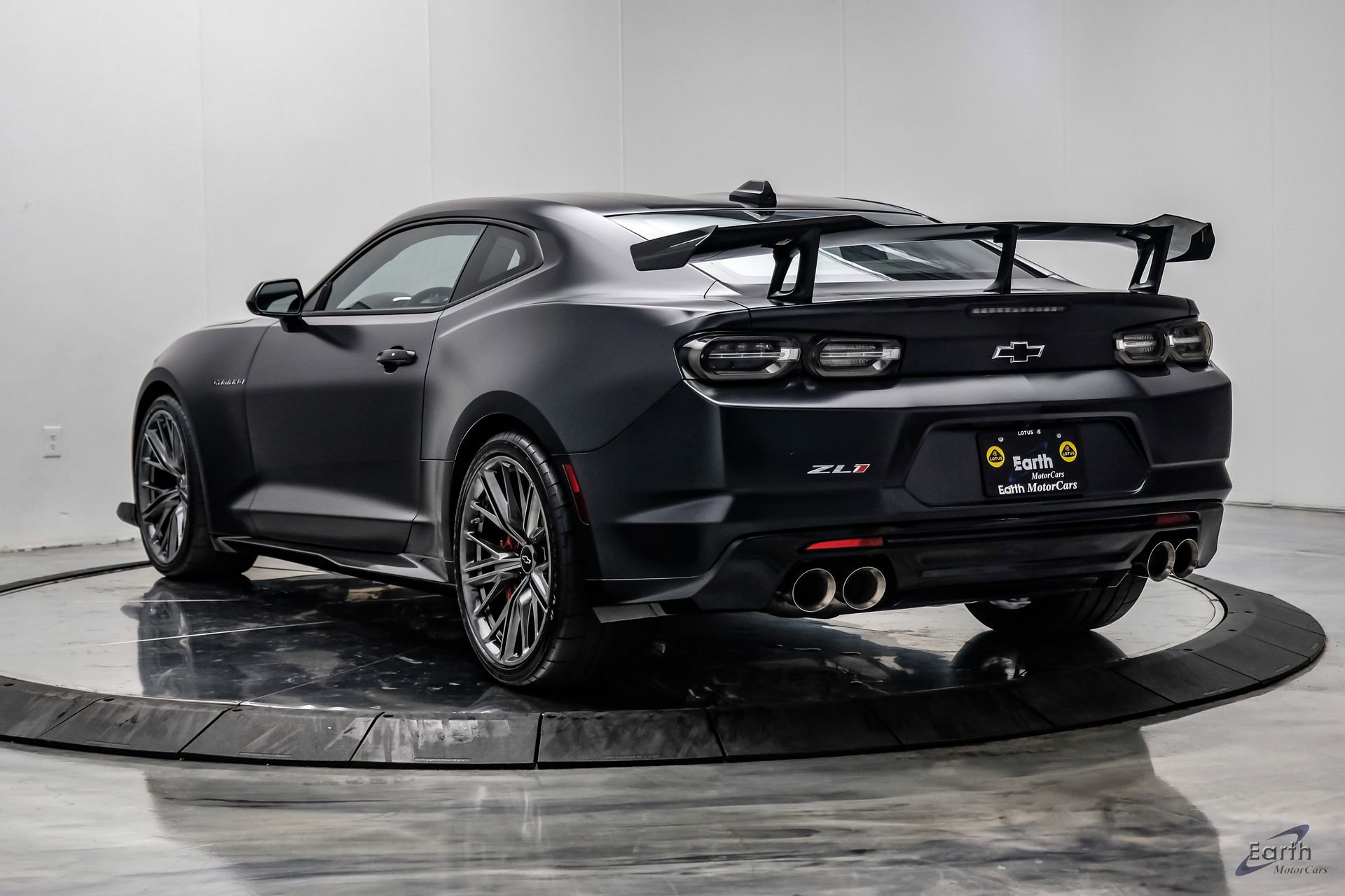 Used 2024 Chevrolet Camaro ZL1 RWD image 13