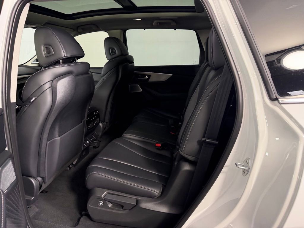 Used 2026 Acura MDX SH-AWD w/ Technology Package image 26