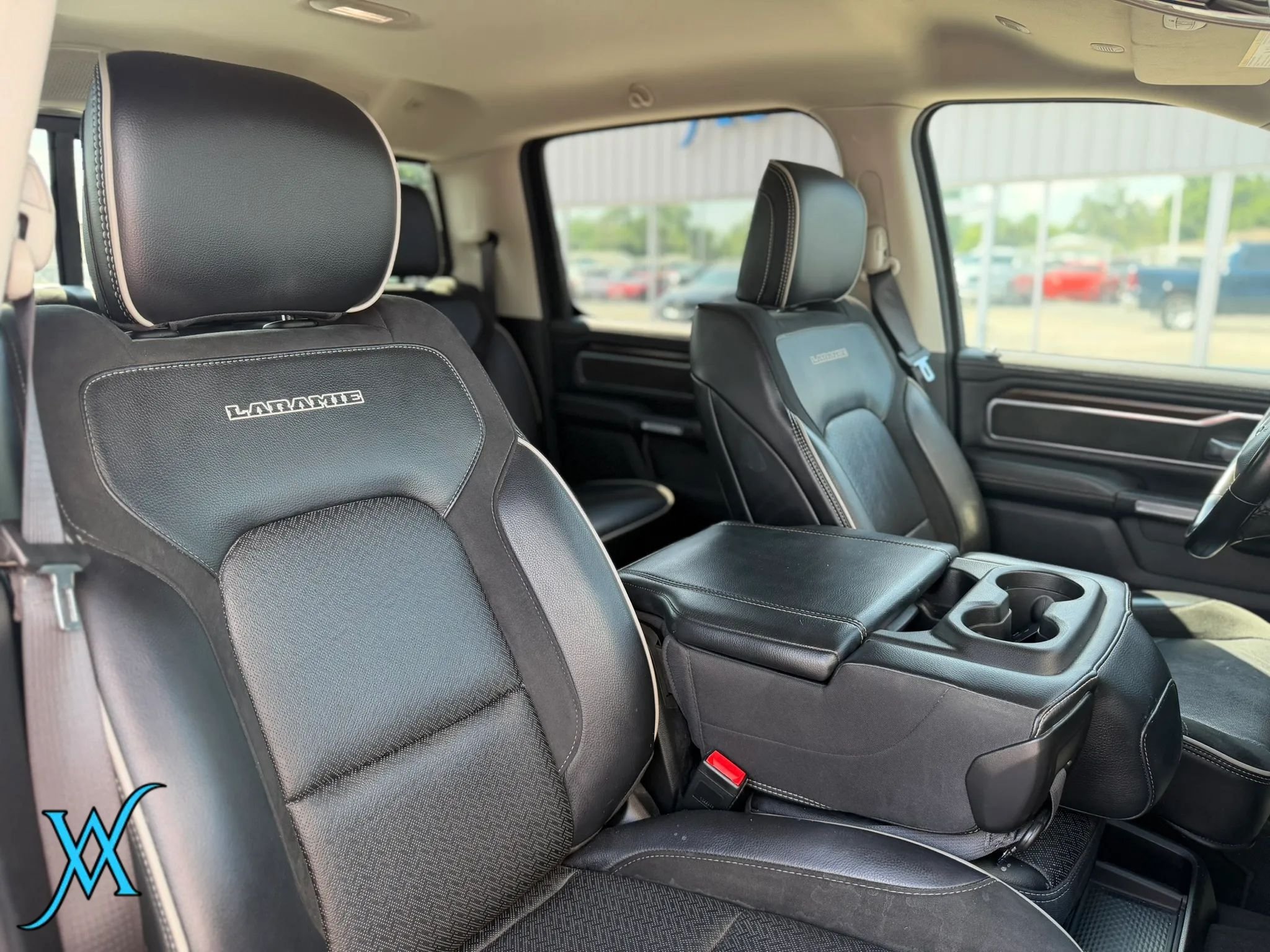 Used 2022 RAM 1500 Laramie AWD/4WD image 23