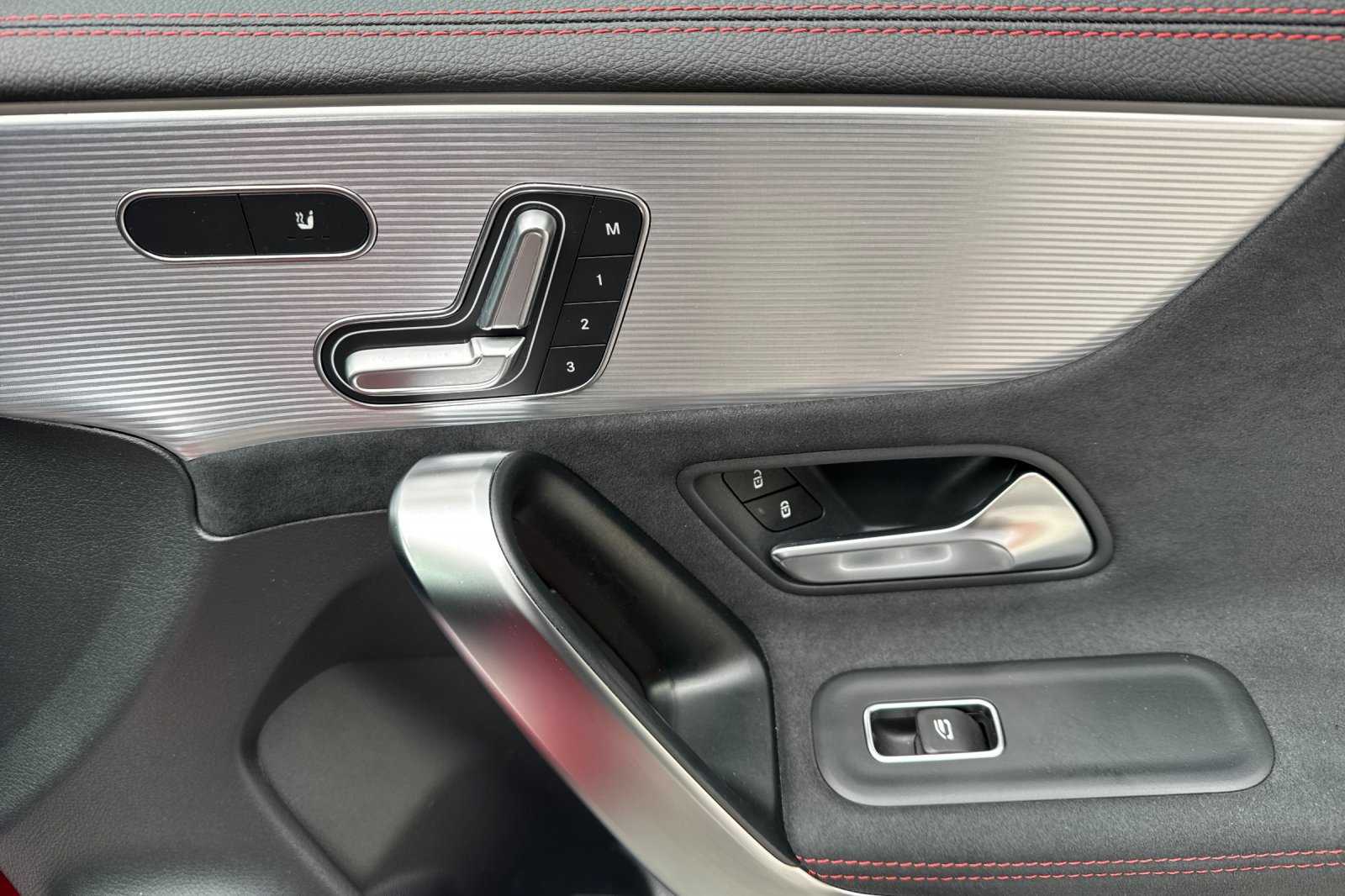 Used 2022 Mercedes-Benz CLA 250 image 20