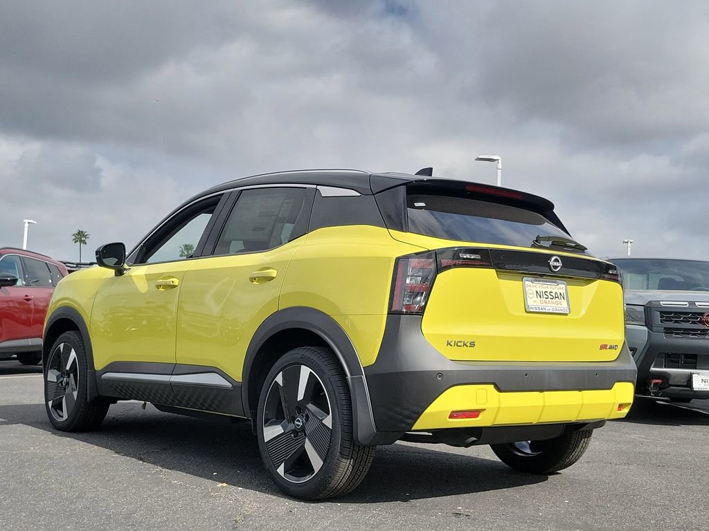 New 2025 Nissan Kicks SR image 2
