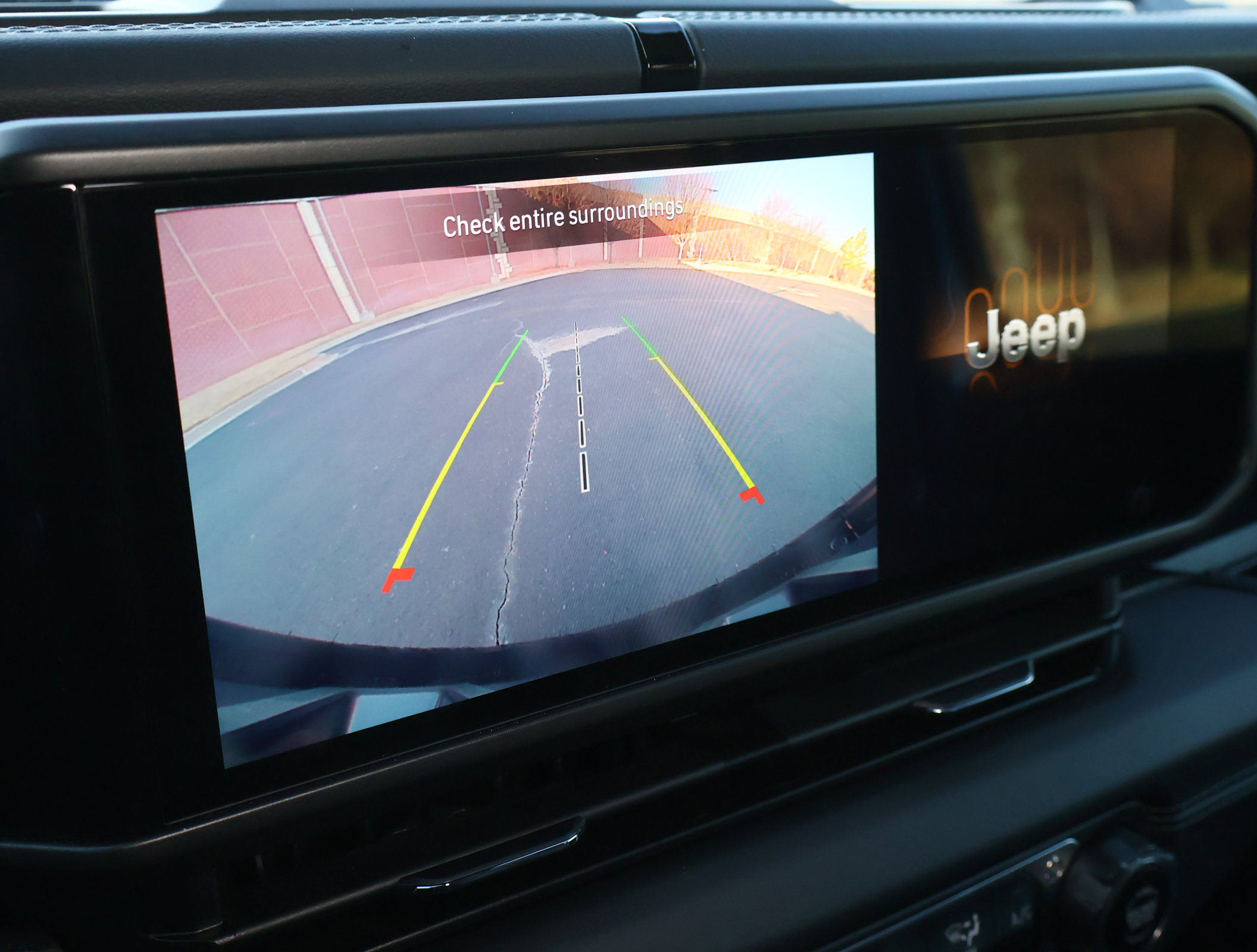 Used 2024 Jeep Wrangler Sahara image 5