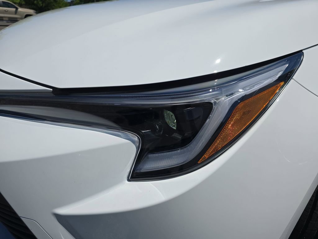 Used 2026 Toyota Corolla XLE FWD image 34