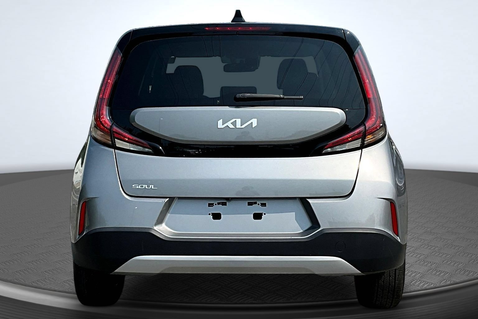 Used 2024 Kia Soul LX w/ Option Group 015 FWD image 4