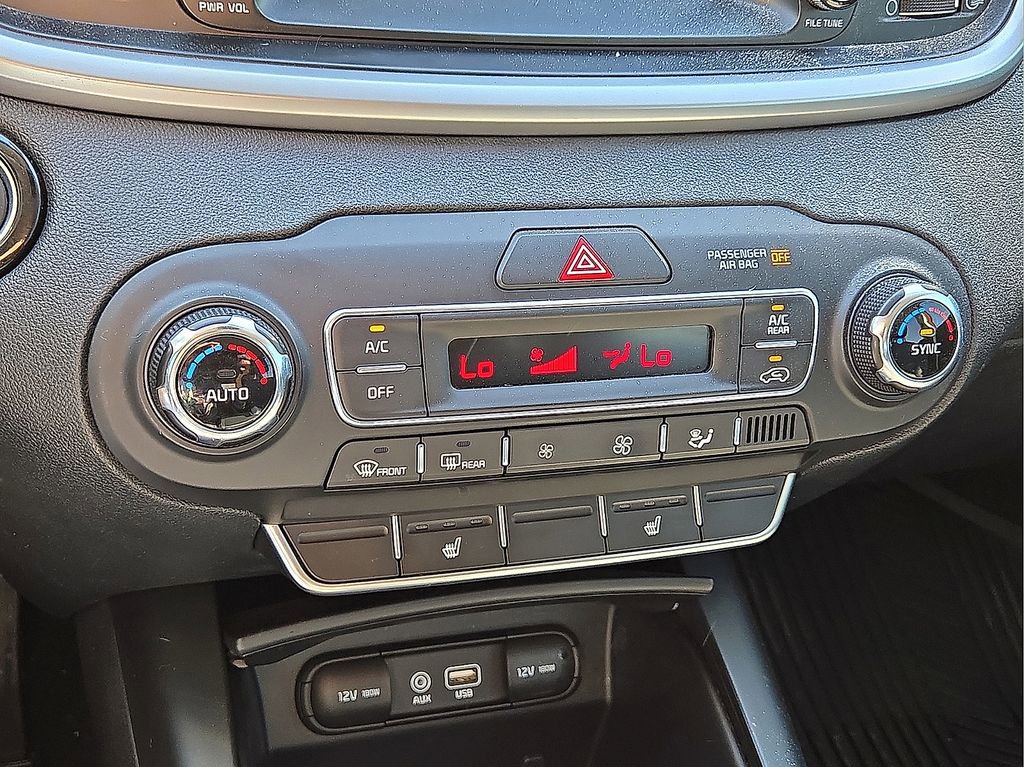 Used 2020 Kia Sorento S image 29