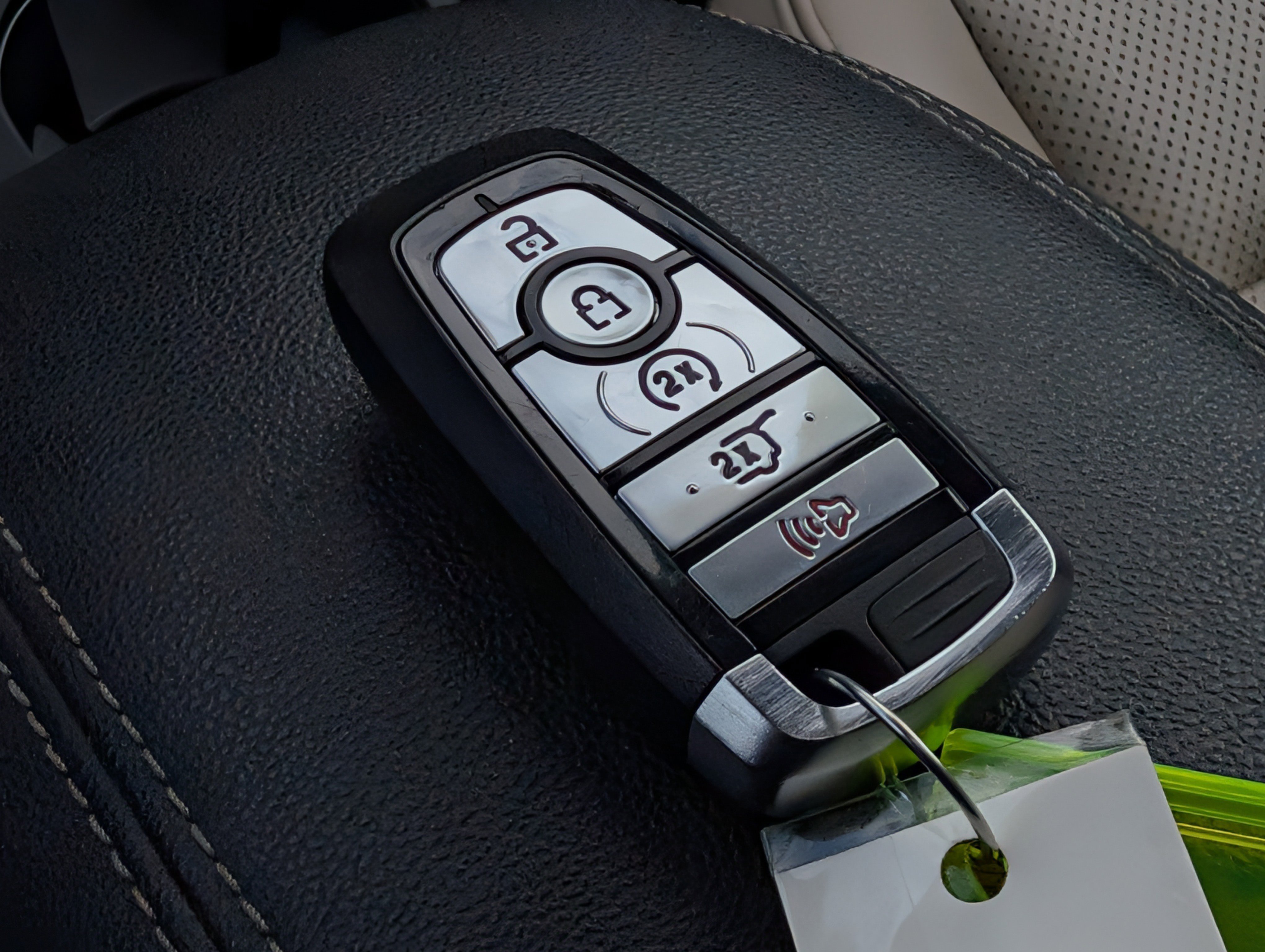 Certified 2021 Ford Escape Titanium image 36