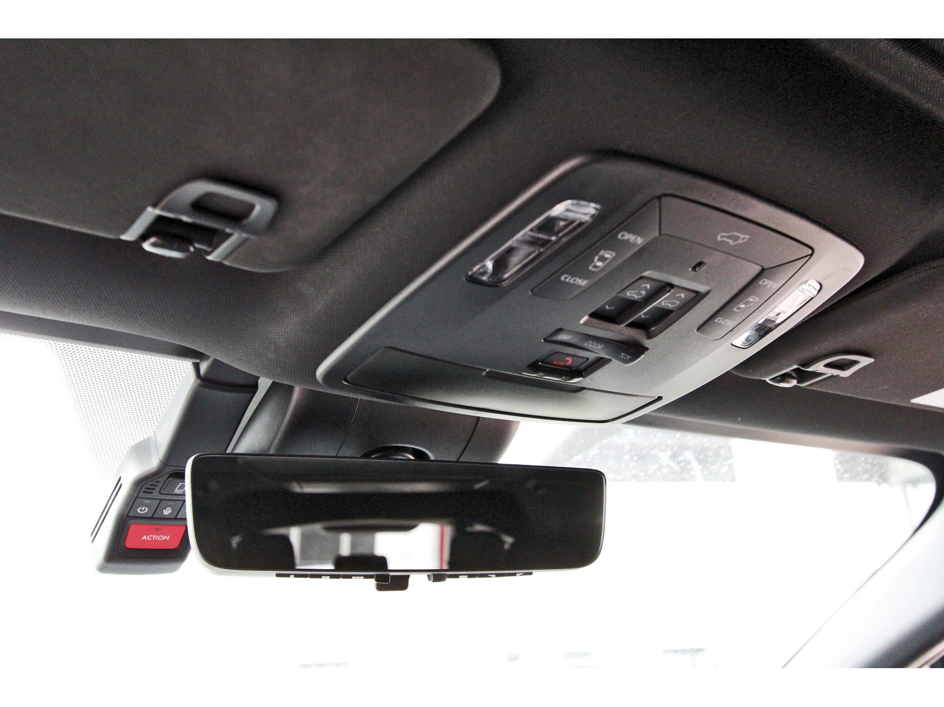 Used 2025 Toyota Sienna Limited AWD/4WD image 27