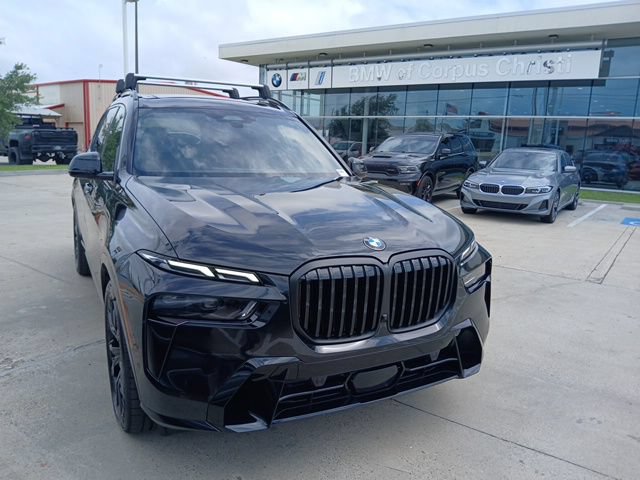 New 2027 BMW X7 xDrive40i w/ M Sport Package AWD/4WD image 1