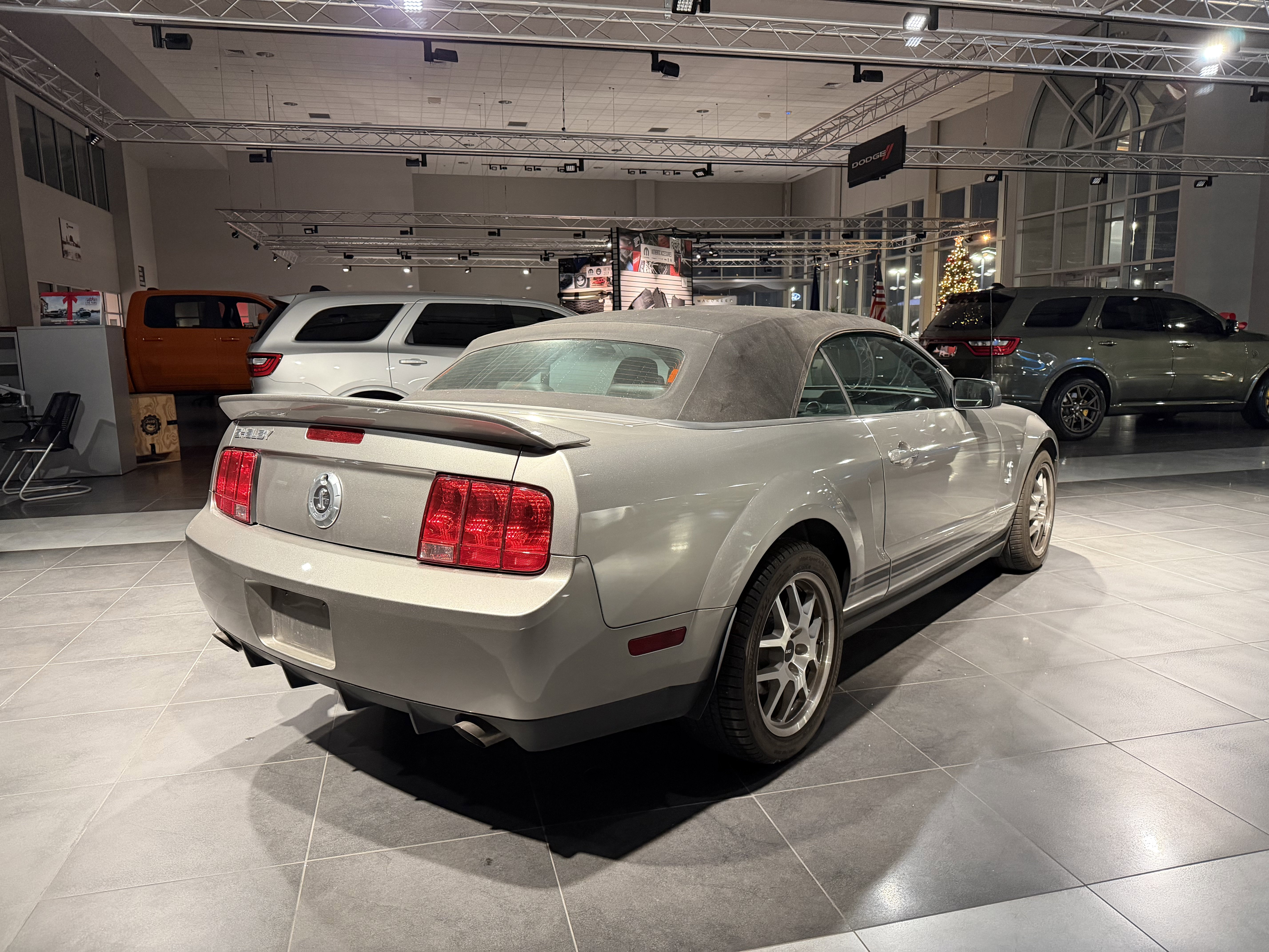 Used 2009 Ford Mustang Shelby GT500 image 5