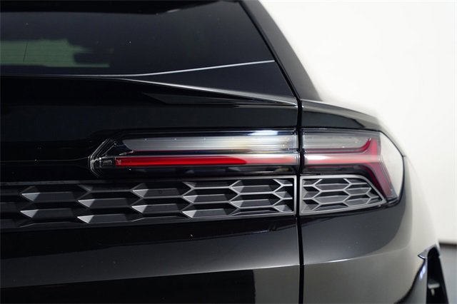 Used 2025 Lamborghini Urus SE image 17