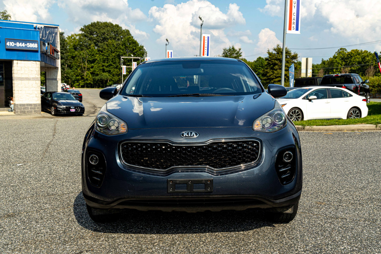 Used 2019 Kia Sportage LX image 2