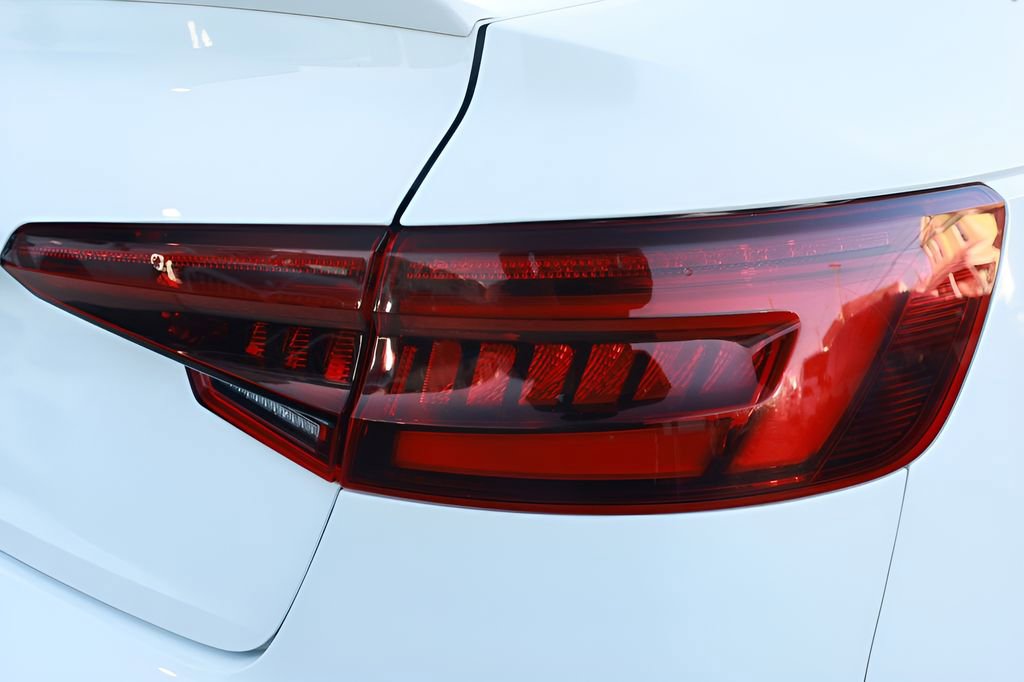 Used 2019 Audi S4 Premium Plus w/ Premium Plus Package image 22