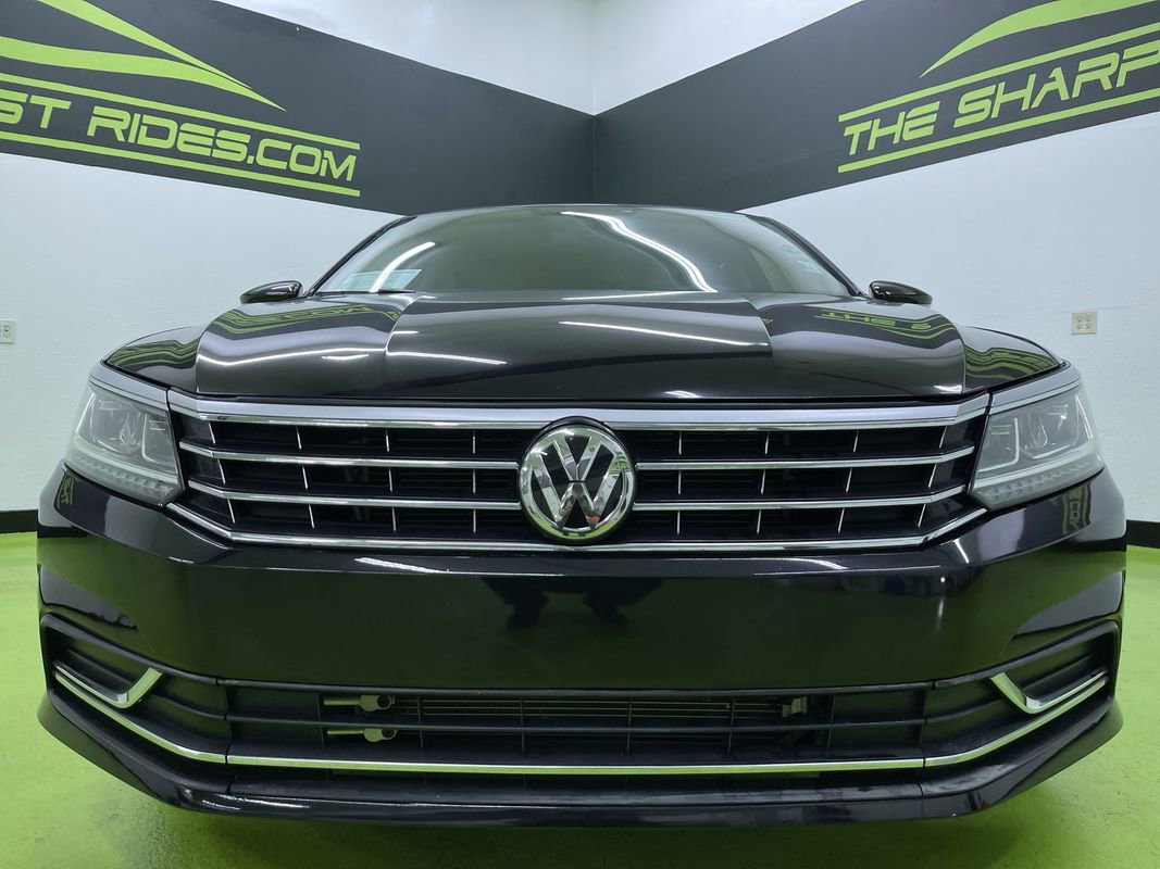 Used 2018 Volkswagen Passat 2.0T SE image 3