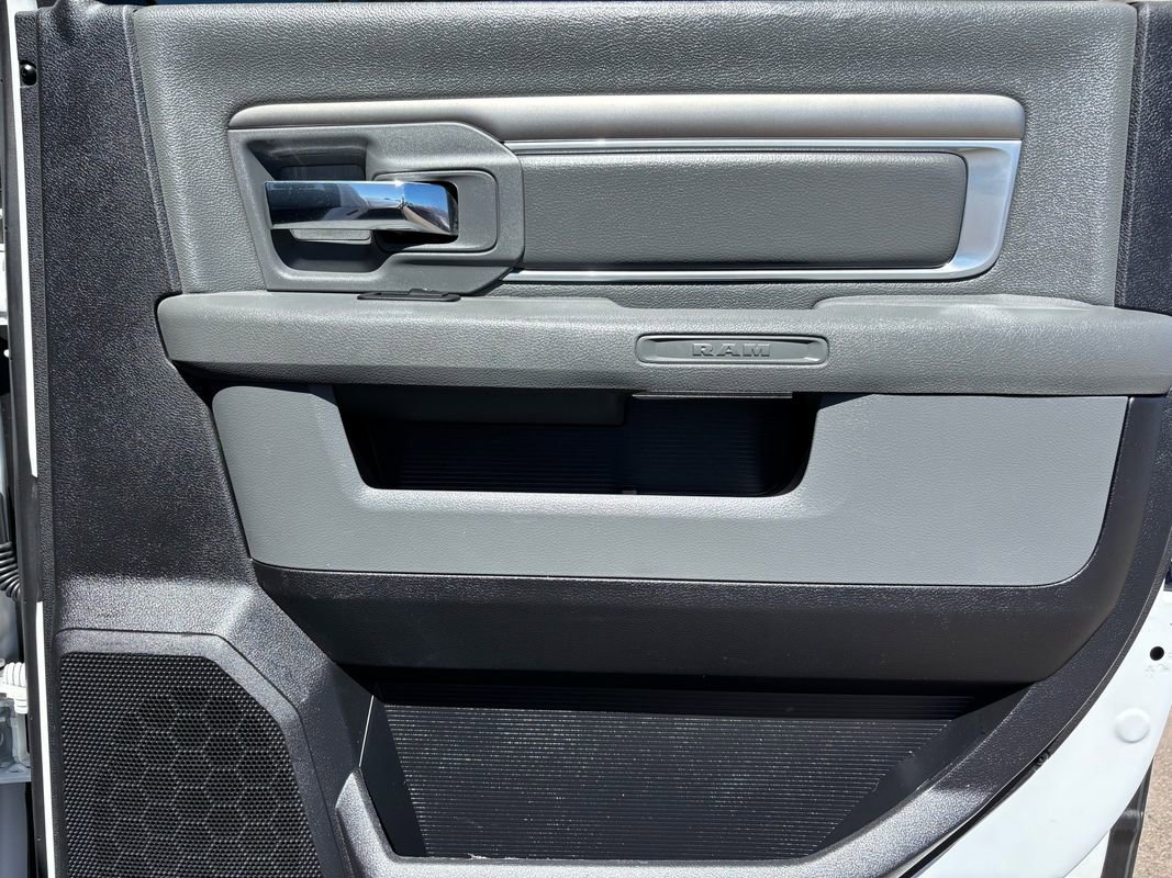 Used 2016 RAM 2500 SLT image 15
