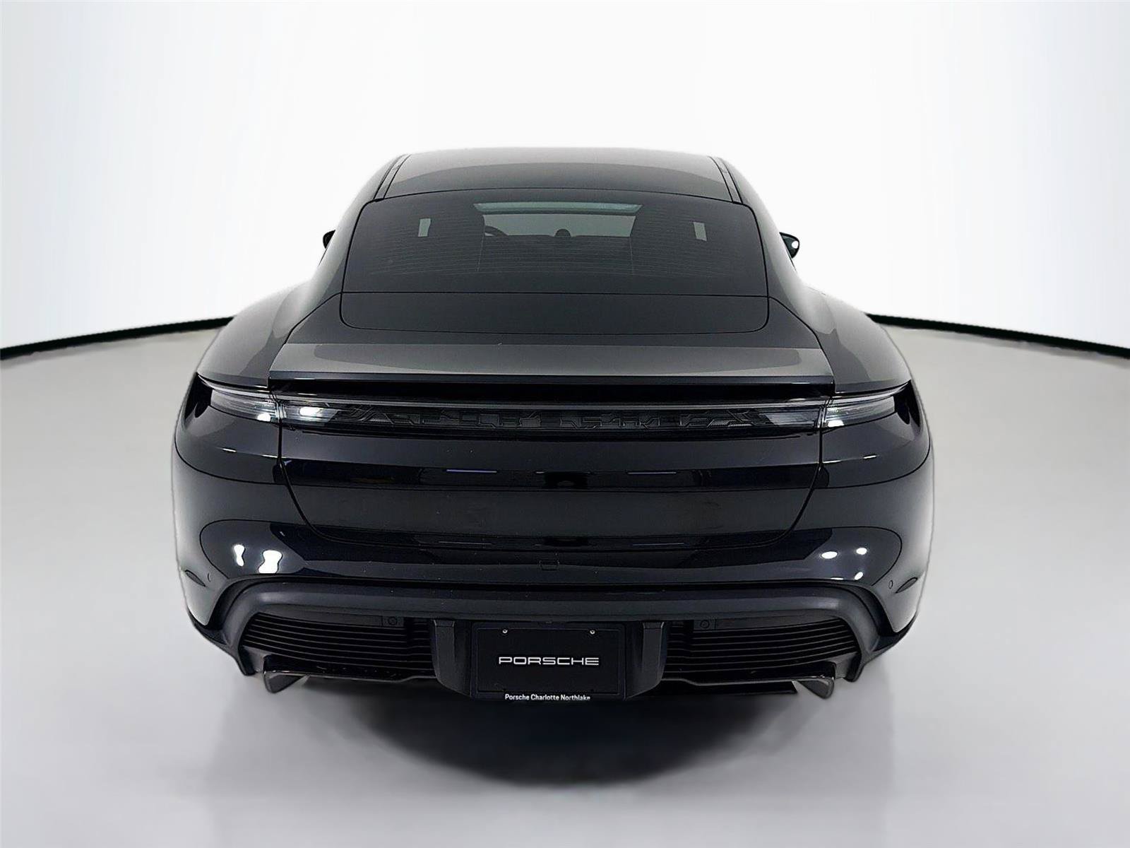 Used 2022 Porsche Taycan GTS w/ Premium Package (P6U) AWD/4WD image 27