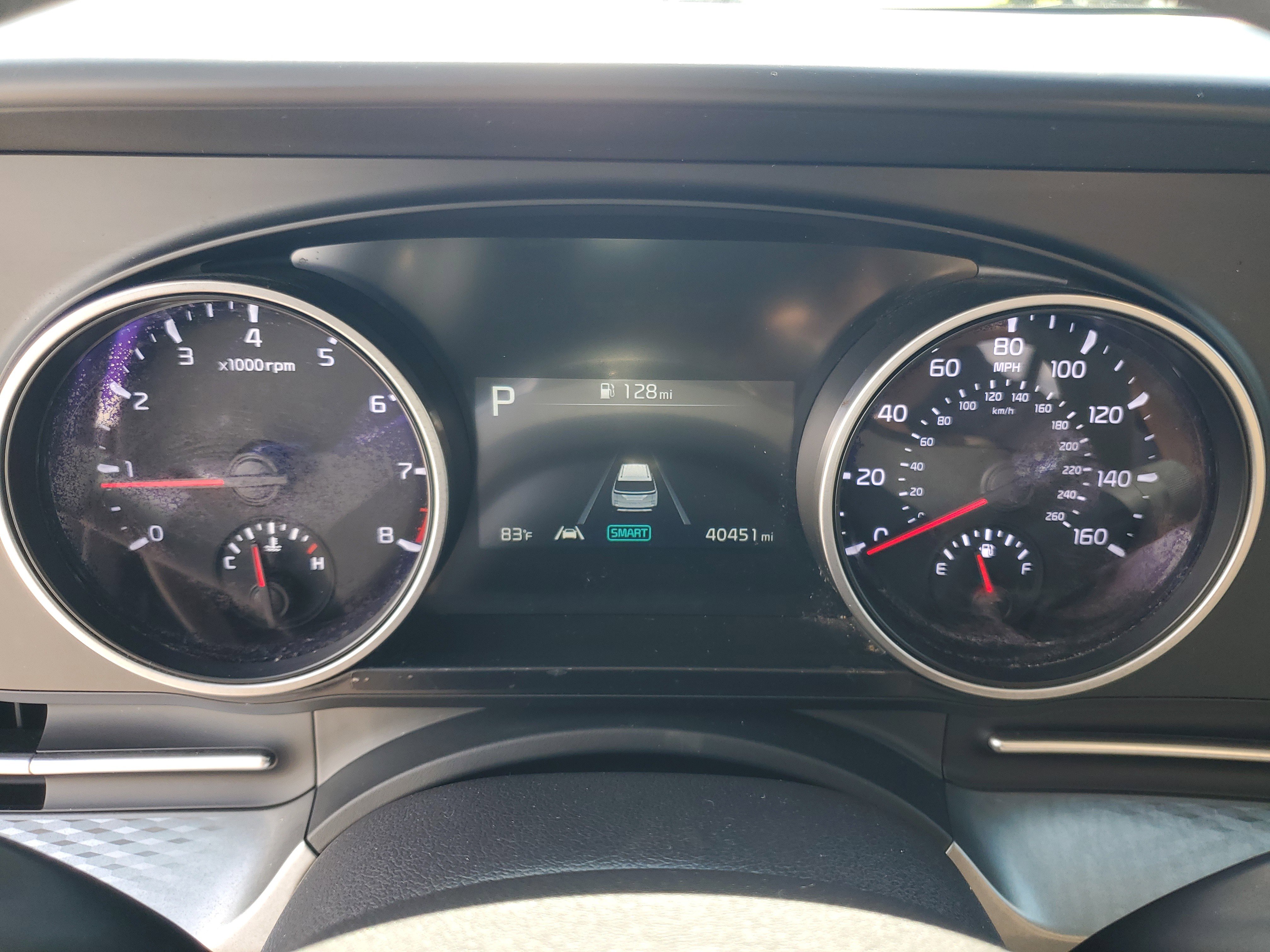 Used 2023 Kia Carnival LX image 18