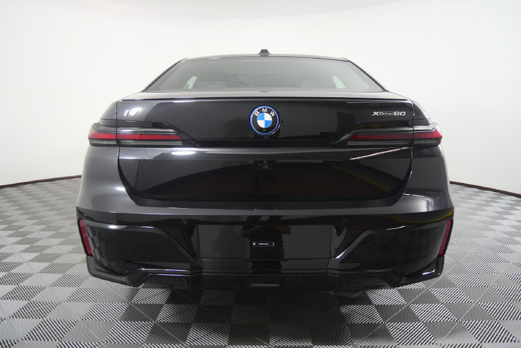 New 2026 BMW i7 xDrive60 AWD/4WD image 5