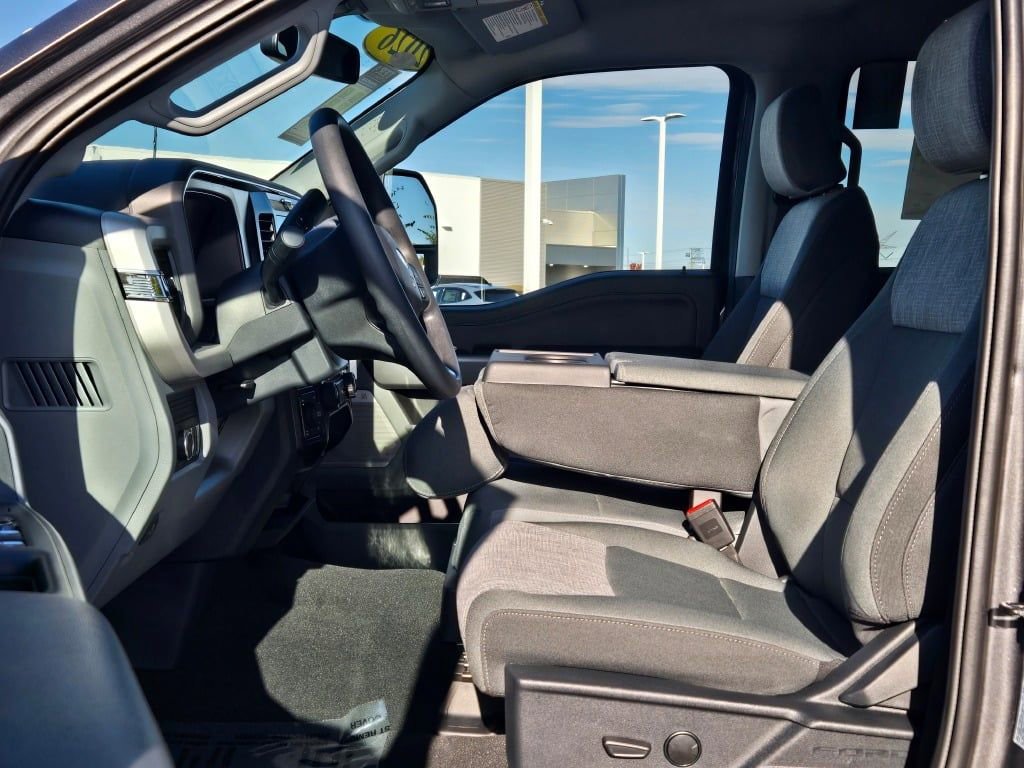 New 2026 Ford F350 XLT w/ XLT Premium Package image 18