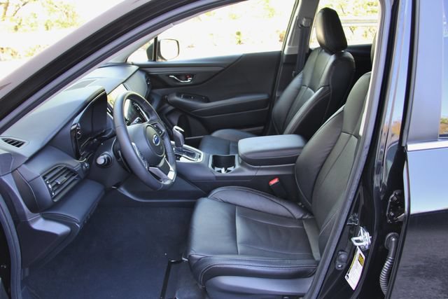 Used 2025 Subaru Outback Premium AWD/4WD image 17