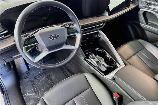 Used 2025 Audi Q5 Premium w/ Convenience Package AWD/4WD image 9