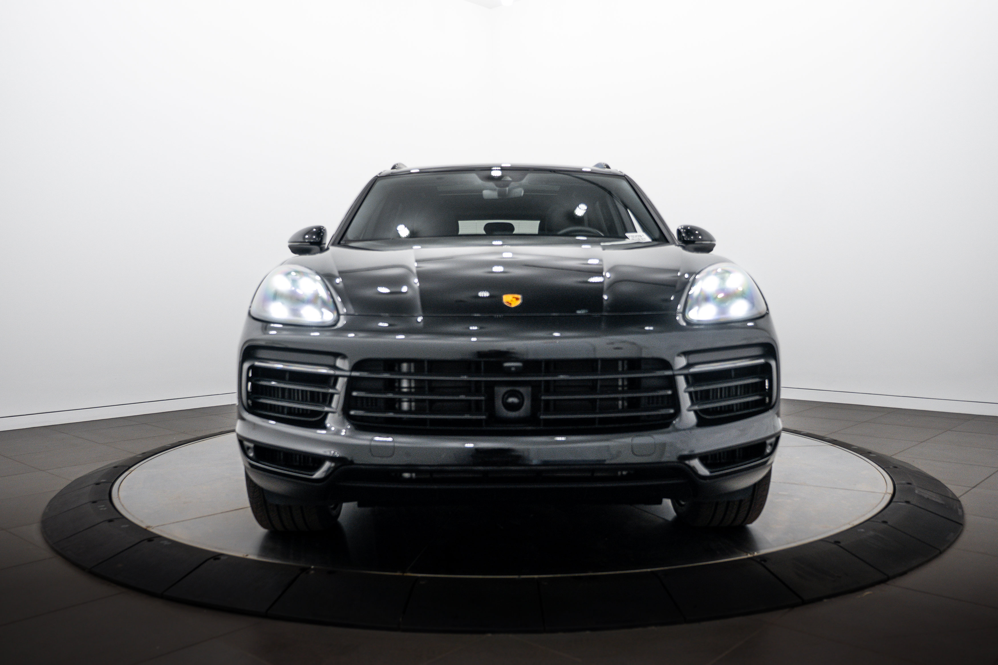 Certified 2023 Porsche Cayenne S AWD/4WD image 10
