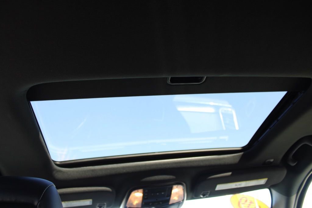 Used 2019 Jeep Grand Cherokee Limited image 28