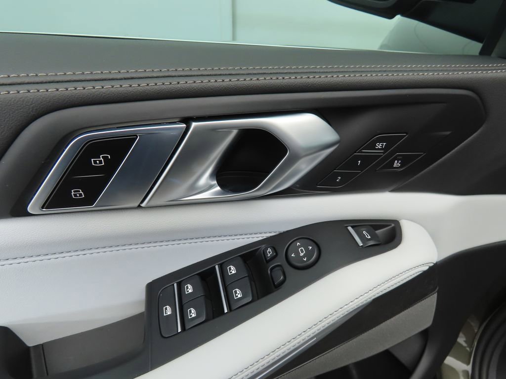 Certified 2024 BMW X5 xDrive40i w/ Premium Package image 23