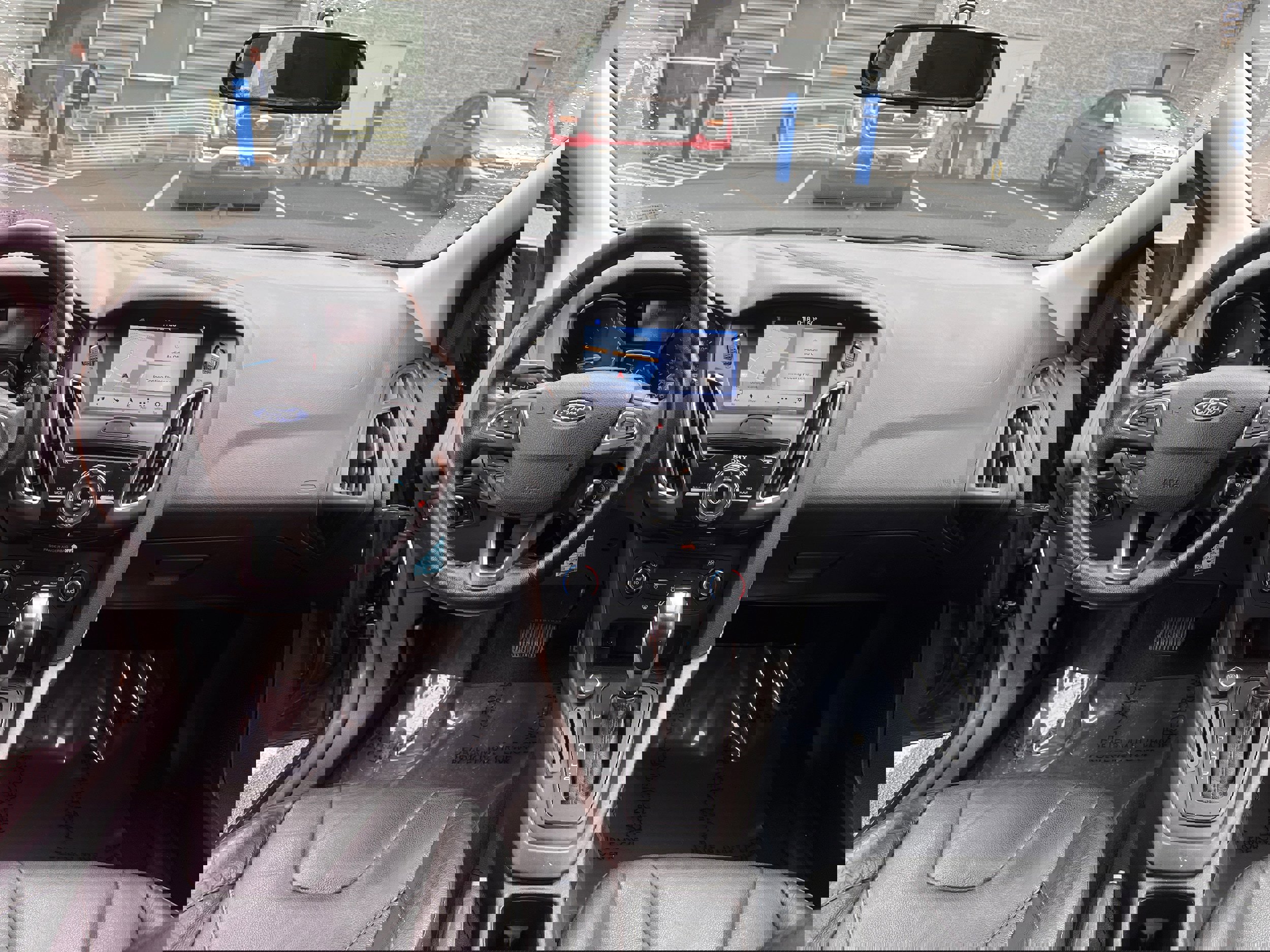 Used 2016 Ford Focus SE w/ Equipment Group 201A image 15