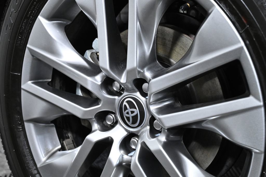 Used 2022 Toyota RAV4 Limited image 34