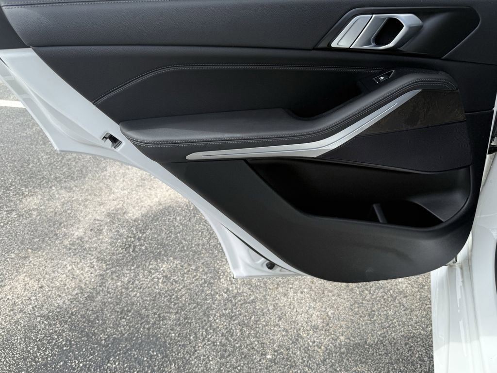 Used 2022 BMW X5 sDrive40i w/ M Sport Package image 22