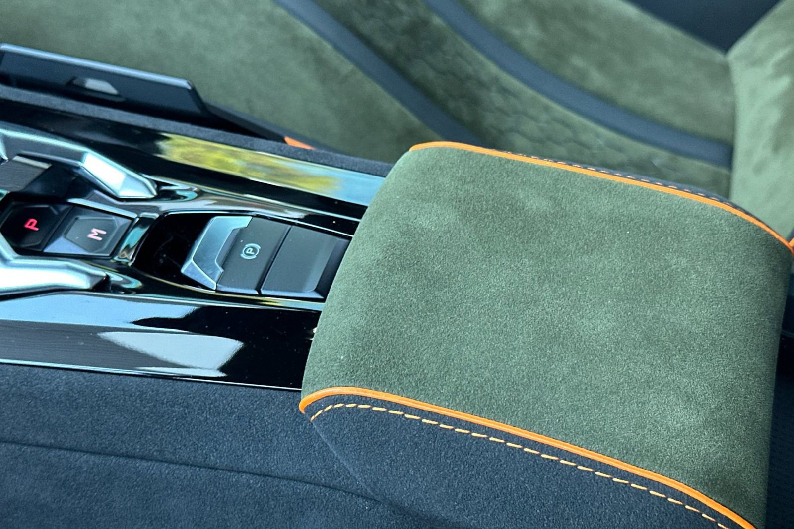 Used 2024 Lamborghini Huracan Sterrato image 24