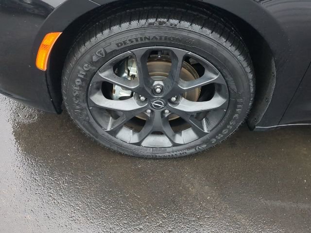 Used 2025 Chrysler Pacifica Limited image 24