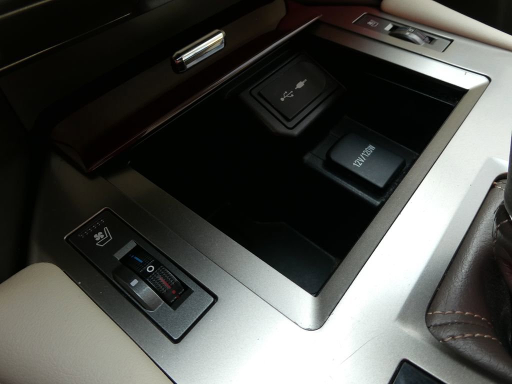 Used 2015 Lexus GX 460 w/ Premium Package image 35