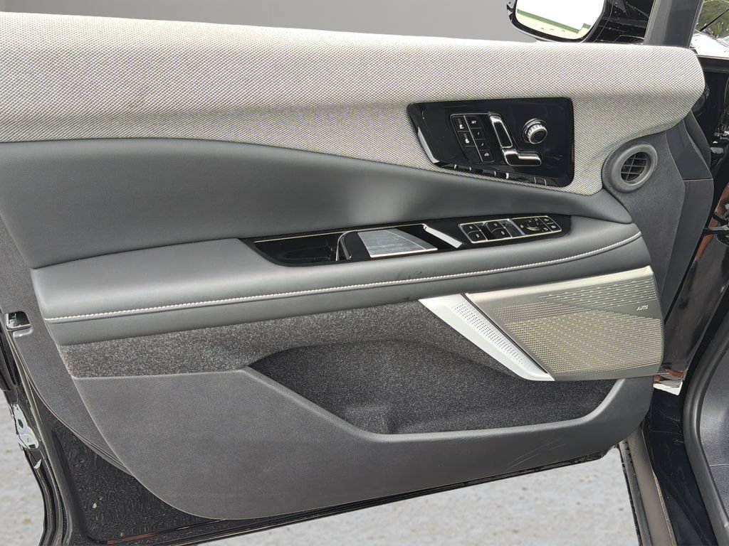 New 2027 Cadillac Optiq Luxury RWD image 9